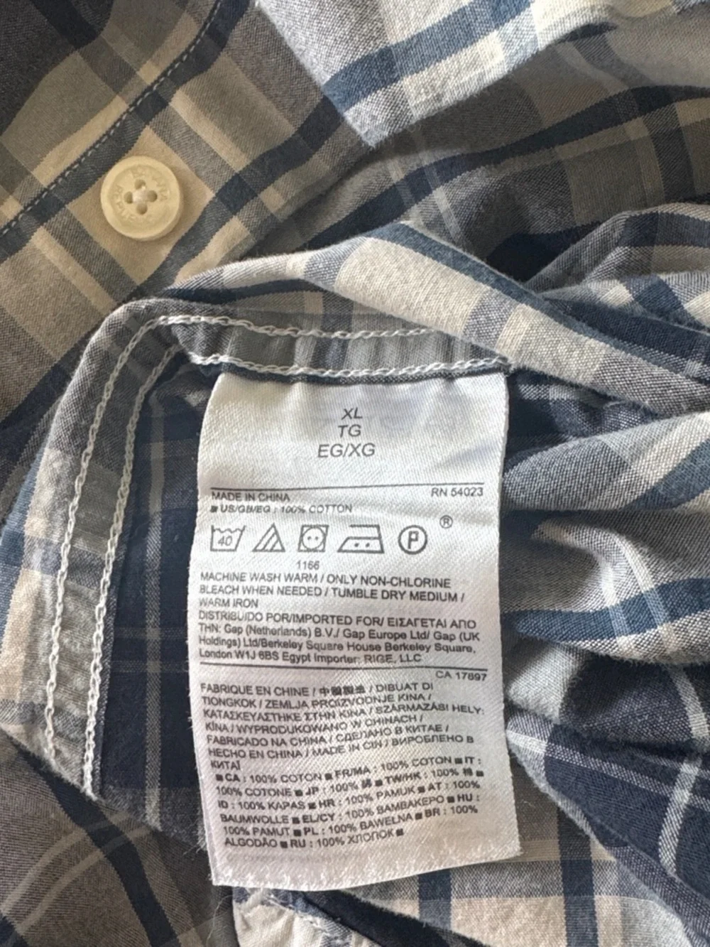 Banana Republic Men's Navy & White Plaid Button-Down Shirt